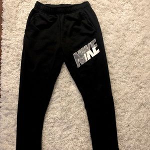 Boys drift sweatpants size M